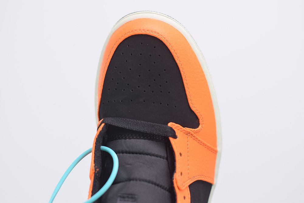 Jordan 1 Mid Black Cone 554724-062