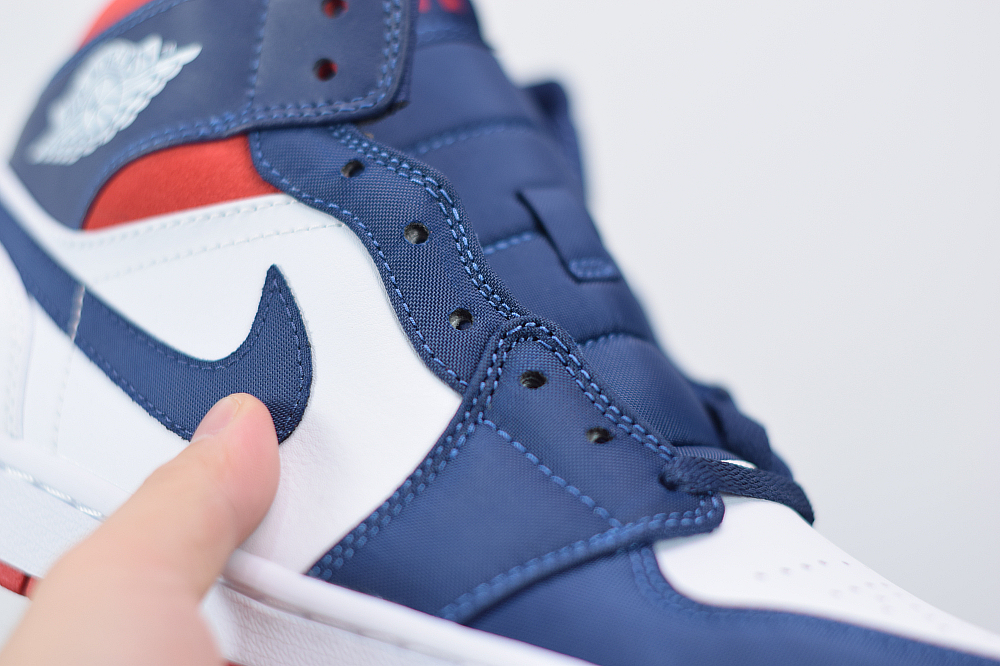 Jordan 1 Mid SE USA 852542-104
