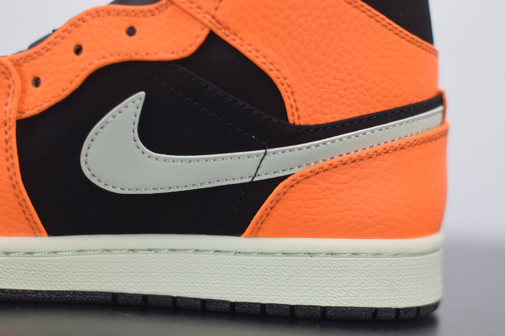 Jordan 1 Mid Black Cone 554724-062