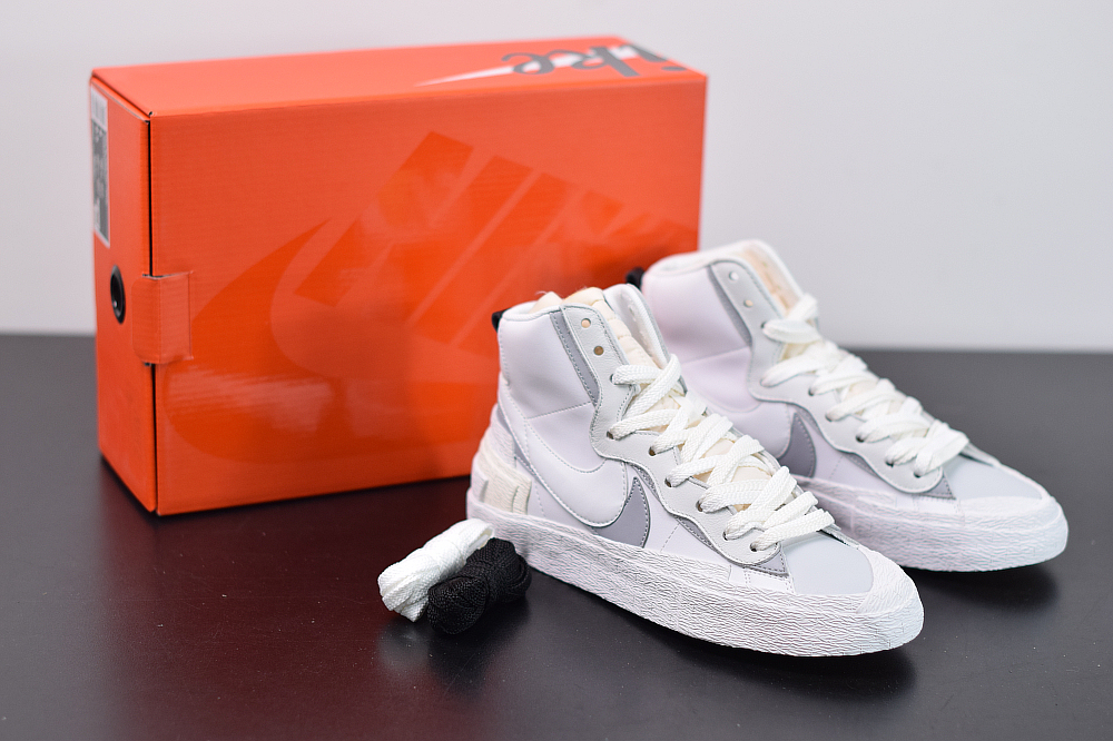 Nike Blazer Mid sacai White Grey BV0072-100