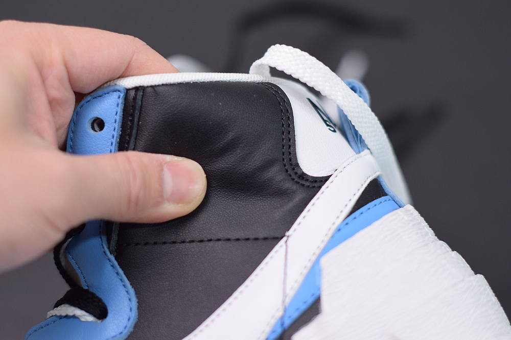 Nike Blazer Mid sacai White Black Legend Blue BV0072-001