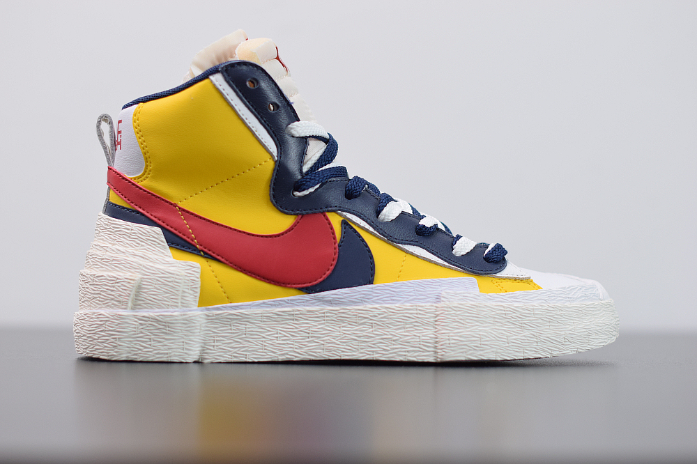 Nike Blazer Mid sacai Snow Beach BV0072-700