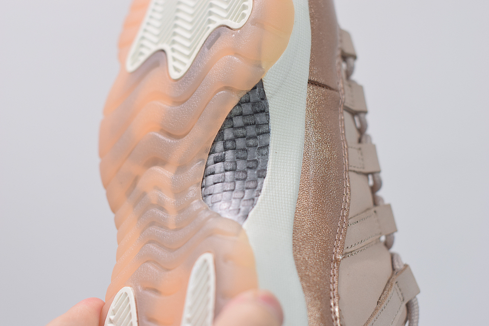 Jordan 11 Retro Low Rose Gold (W) AH7860-105
