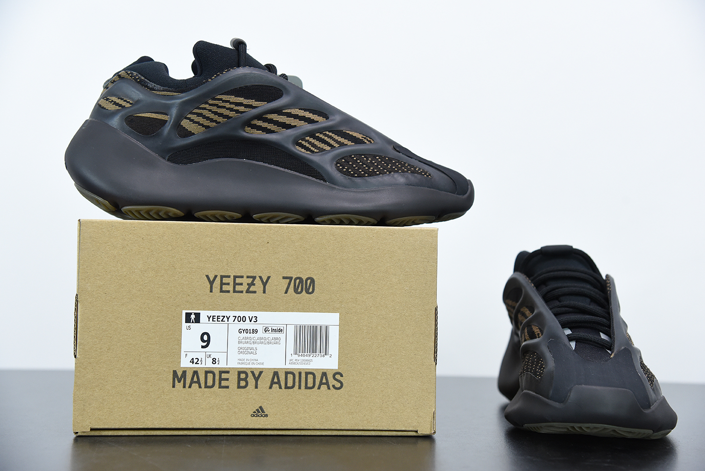 adidas Yeezy 700 V3 Clay Brown GY0189