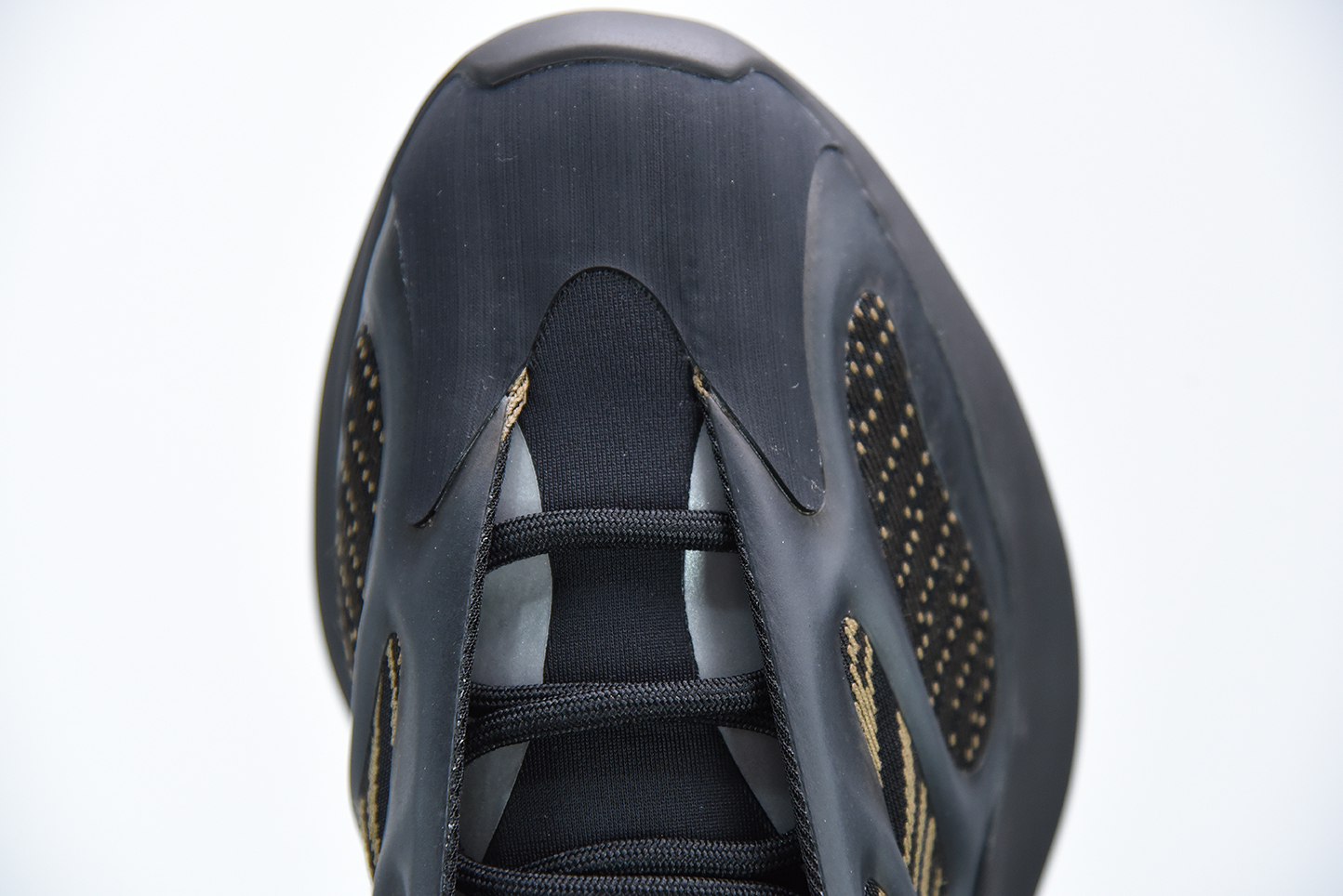 adidas Yeezy 700 V3 Clay Brown GY0189