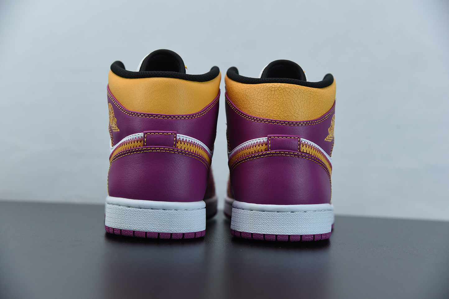 Jordan 1 Mid Dia de los Muertos DC0350-100