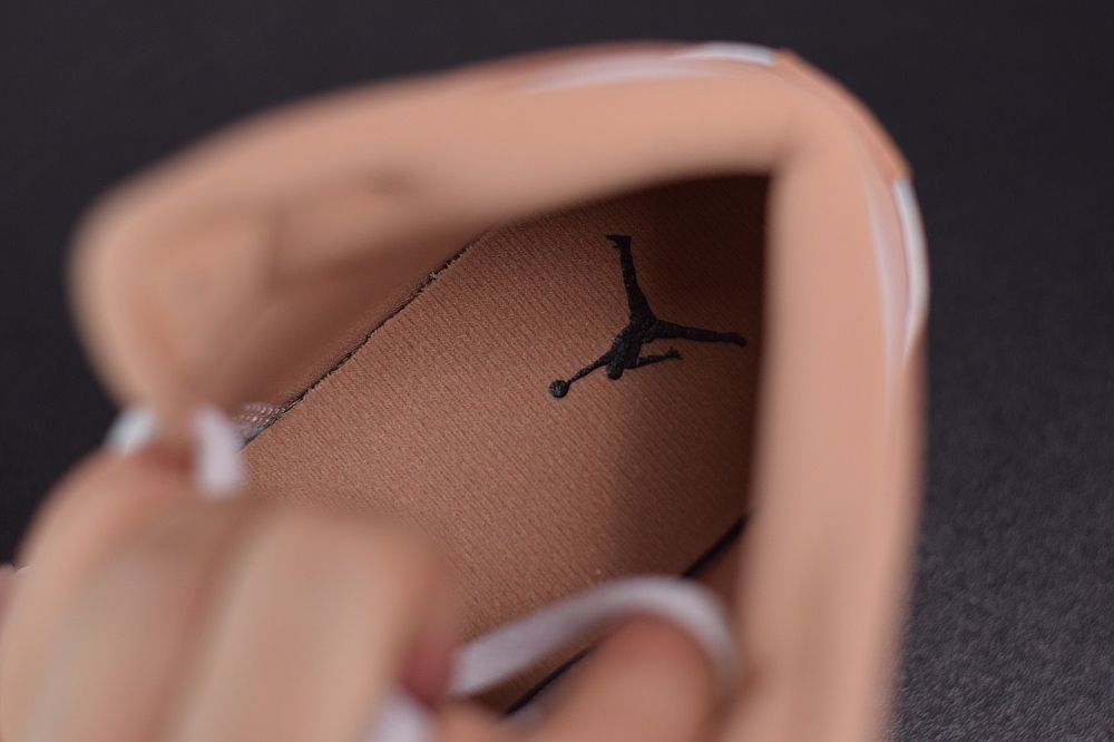 Jordan 1 Mid White Rose Gold (GS) 555112-190
