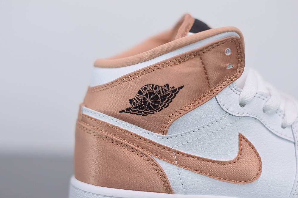Jordan 1 Mid White Rose Gold (GS) 555112-190