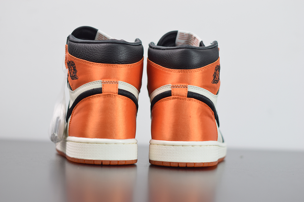 Jordan 1 Retro High Satin Shattered Backboard (W) AV3725-010