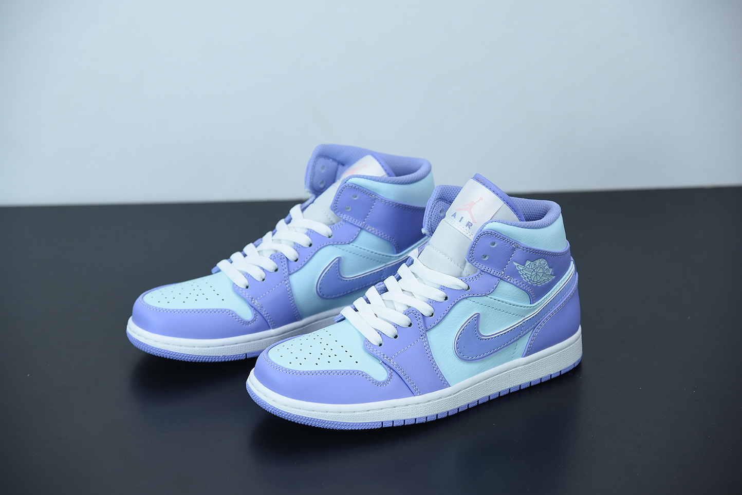 Jordan 1 Mid Purple Aqua (GS)  554725-500