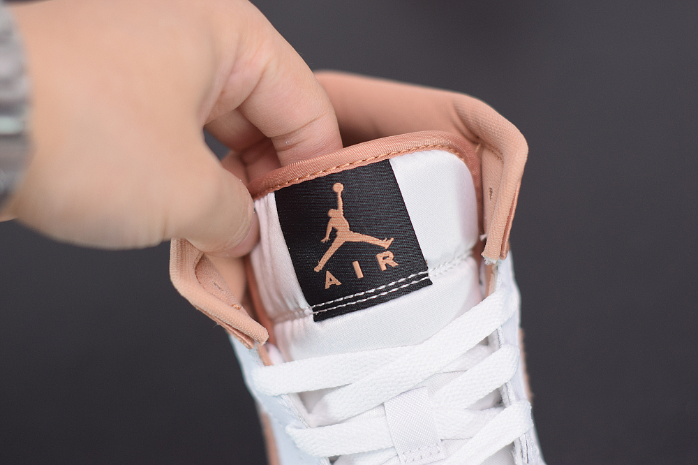 Jordan 1 Mid White Rose Gold (GS) 555112-190