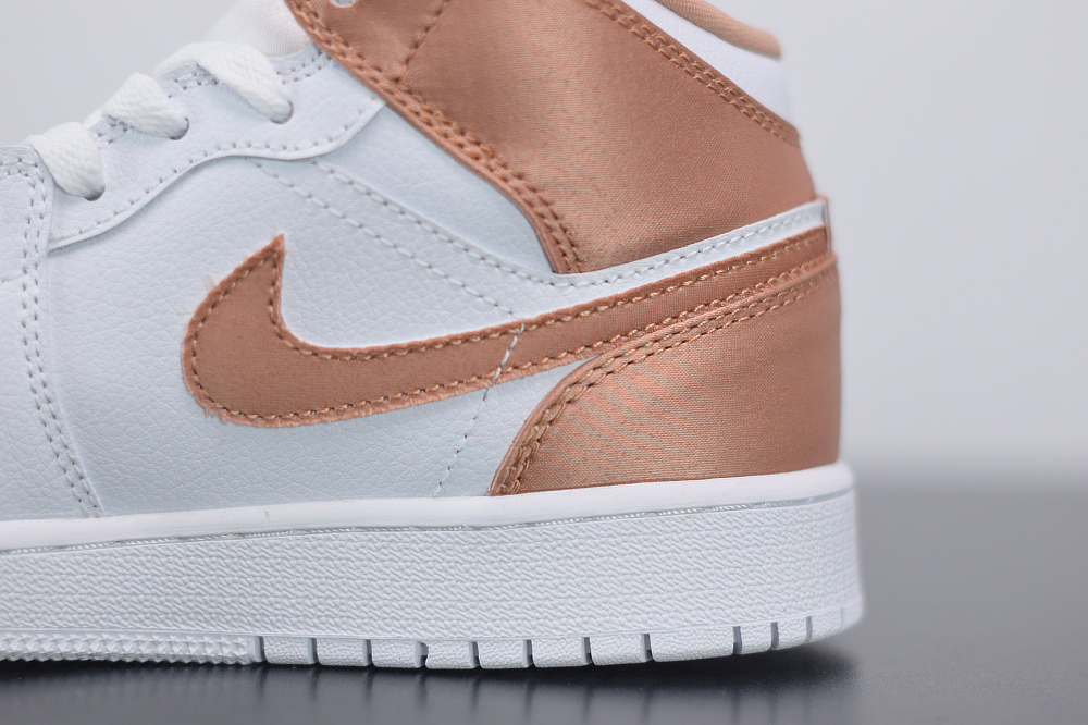 Jordan 1 Mid White Rose Gold (GS) 555112-190