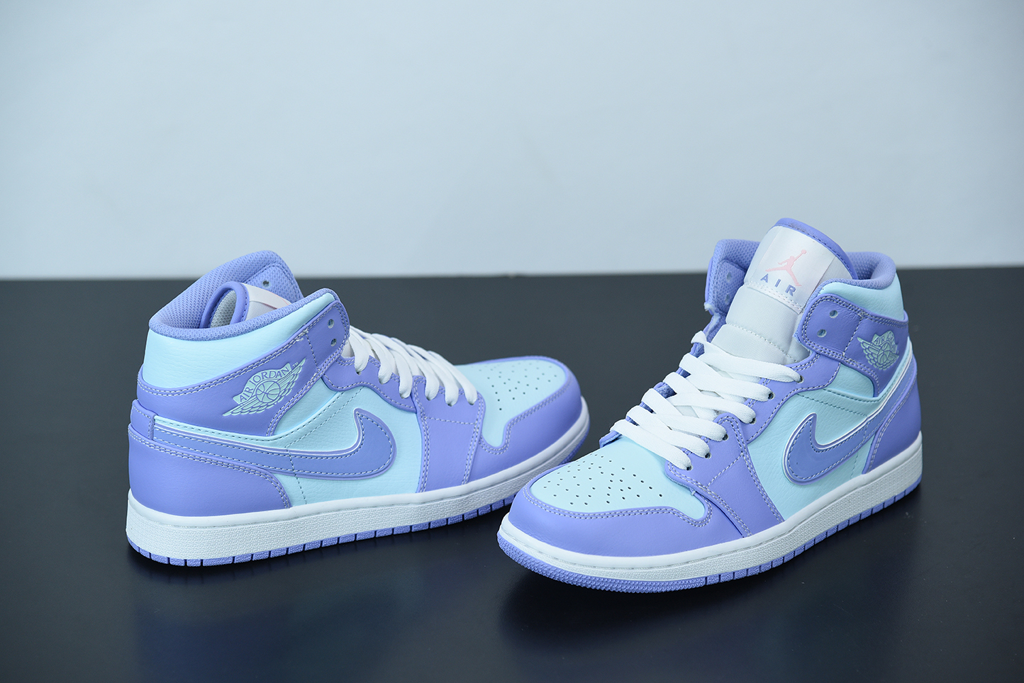 Jordan 1 Mid Purple Aqua (GS)  554725-500