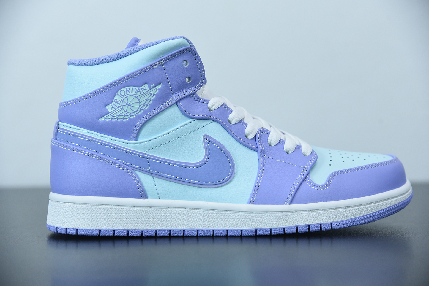Jordan 1 Mid Purple Aqua (GS)  554725-500