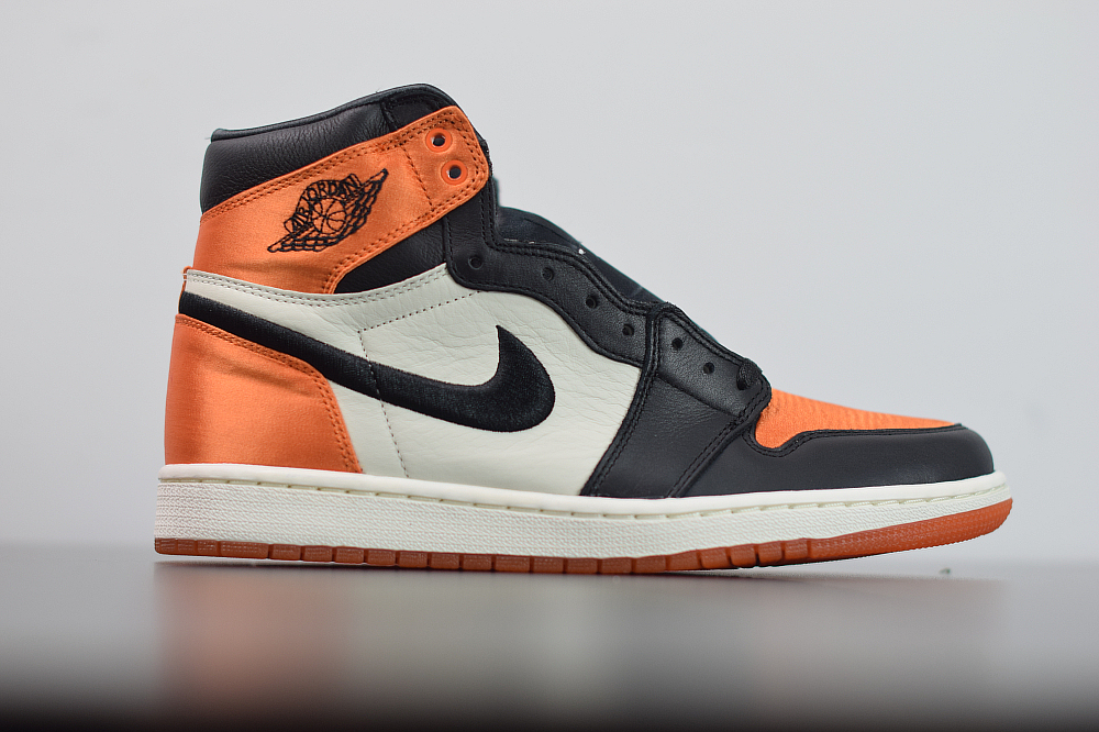 Jordan 1 Retro High Satin Shattered Backboard (W) AV3725-010