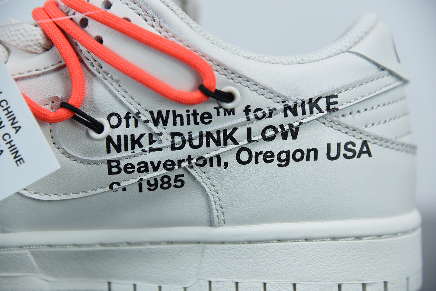 NIKE DUNK LOW x Off-White CT0856-900