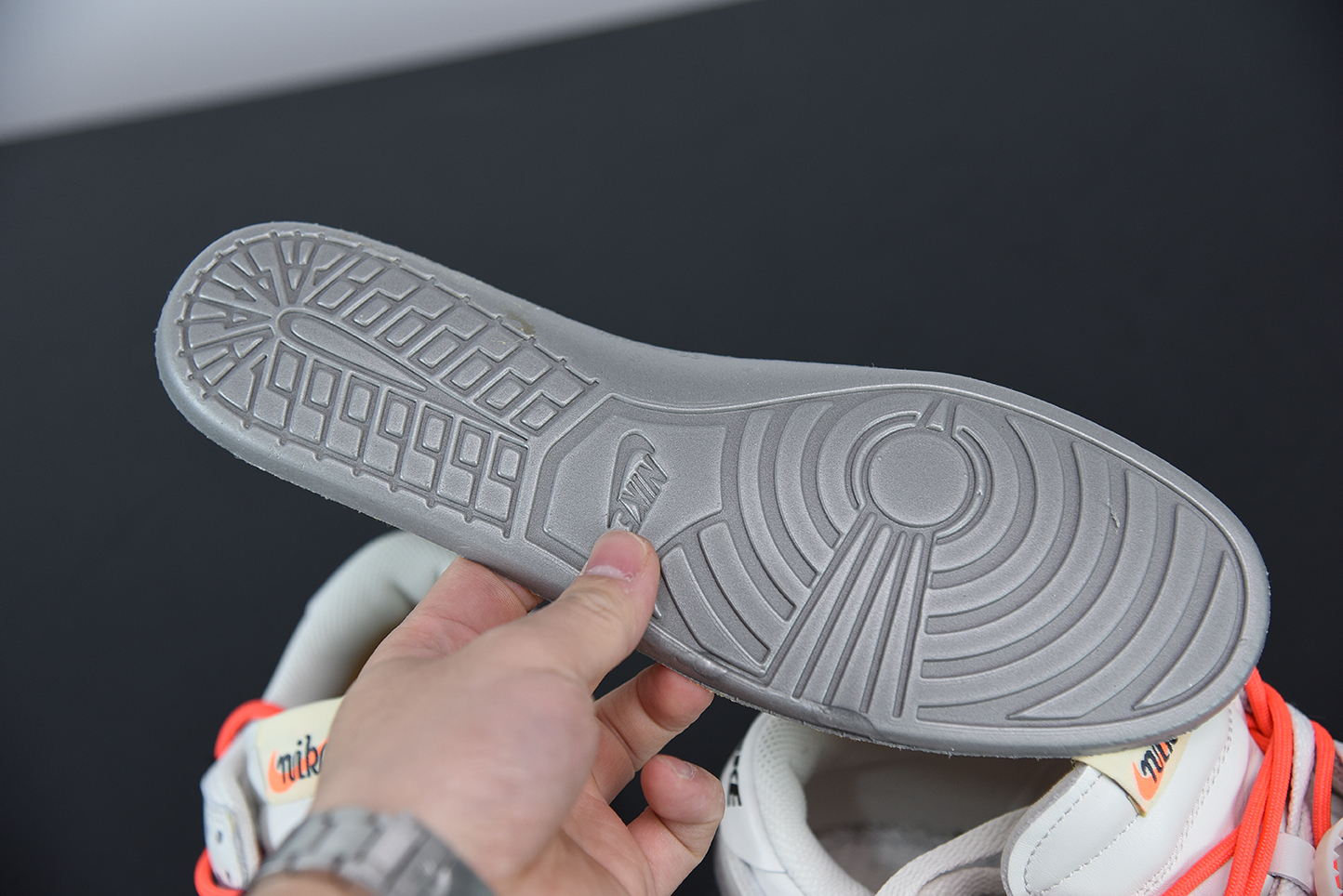 NIKE DUNK LOW x Off-White CT0856-900