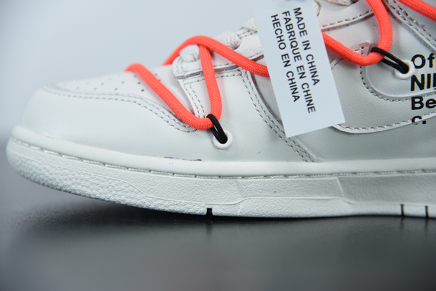 NIKE DUNK LOW x Off-White CT0856-900