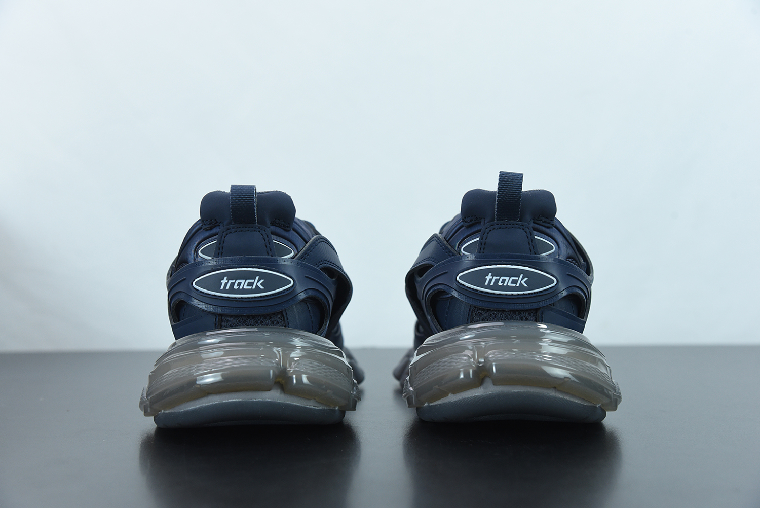 Bal**ci*ga Track Sneaker 647741-W3BC5-0209