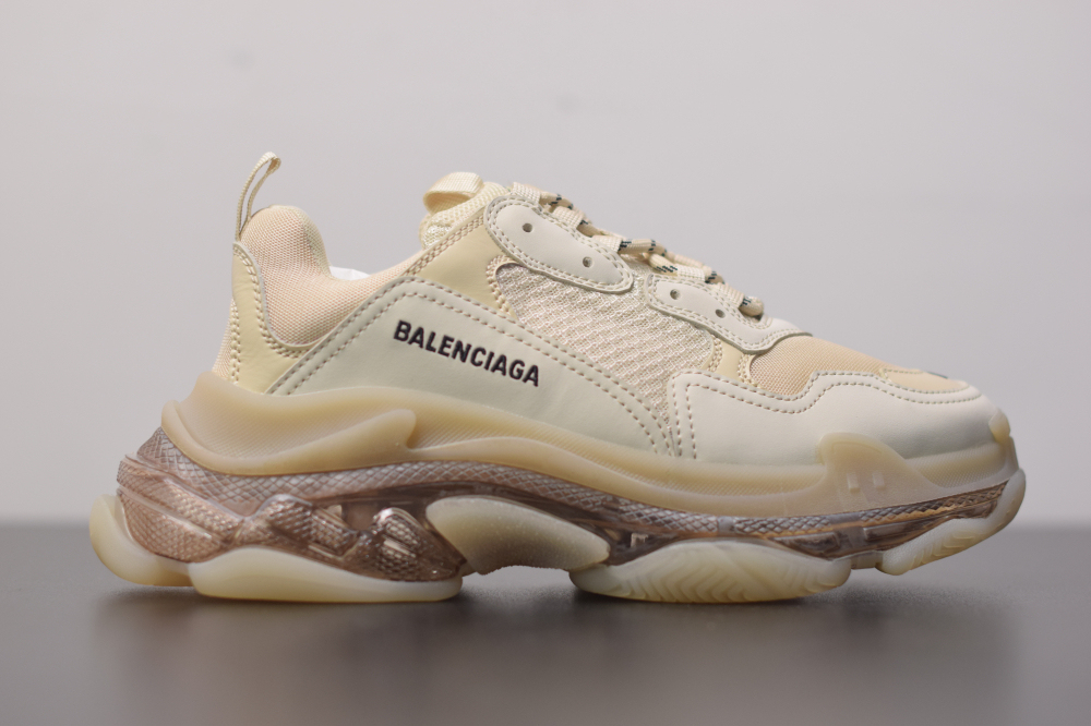 Bal**ci*ga Triple S   ECBA800616H