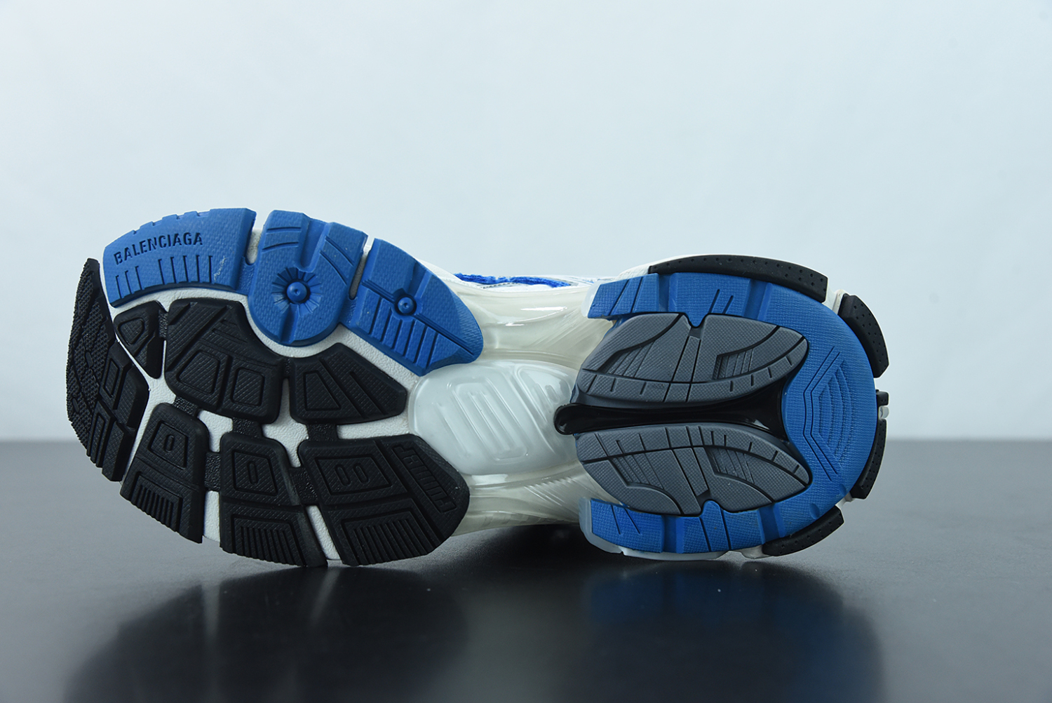 Bal**ci*ga Runner Blue White (W) 677402-W3RB3-4912