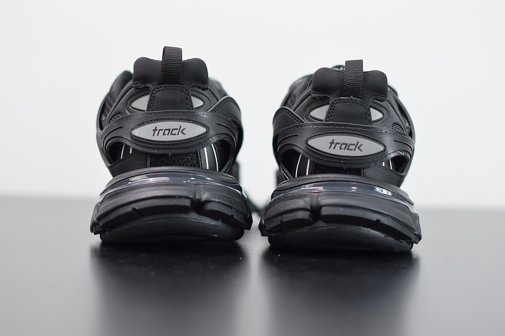 Bal**ci*ga Tess S. Gomma Trek Low Top Sneakers ECBA800463C