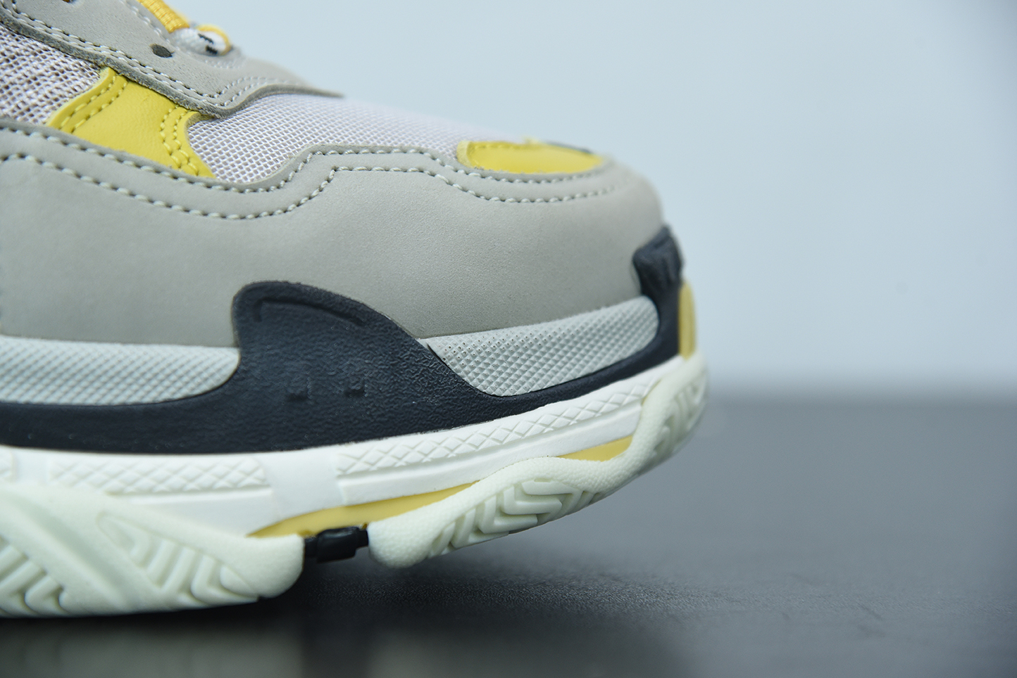 Bal**ciaga Triple S sneakers Dadshoe yellow  ECBA700336A