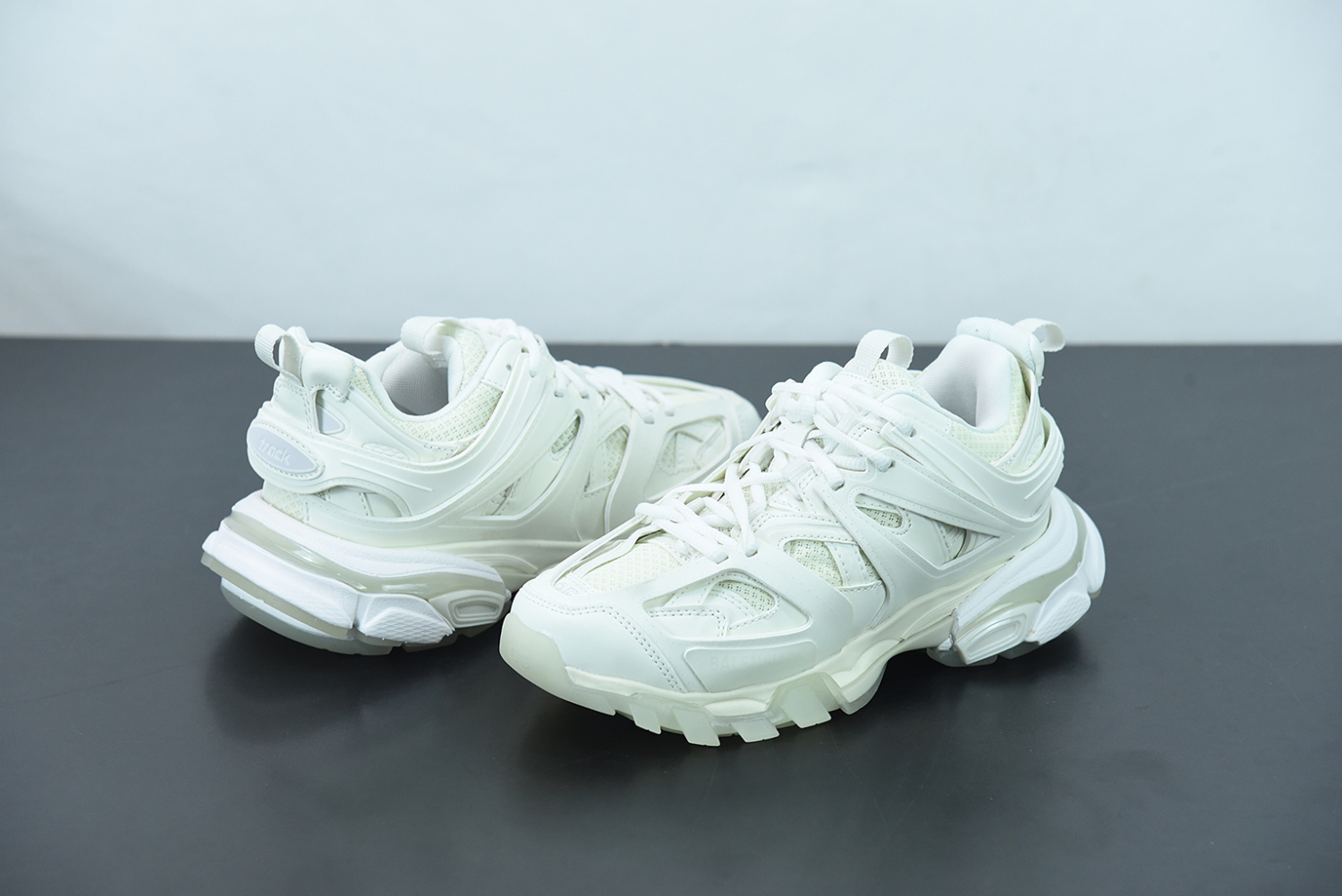 Bal**ci*ga Track Led Trainers 3.0 Light Grey White ECBA8008038