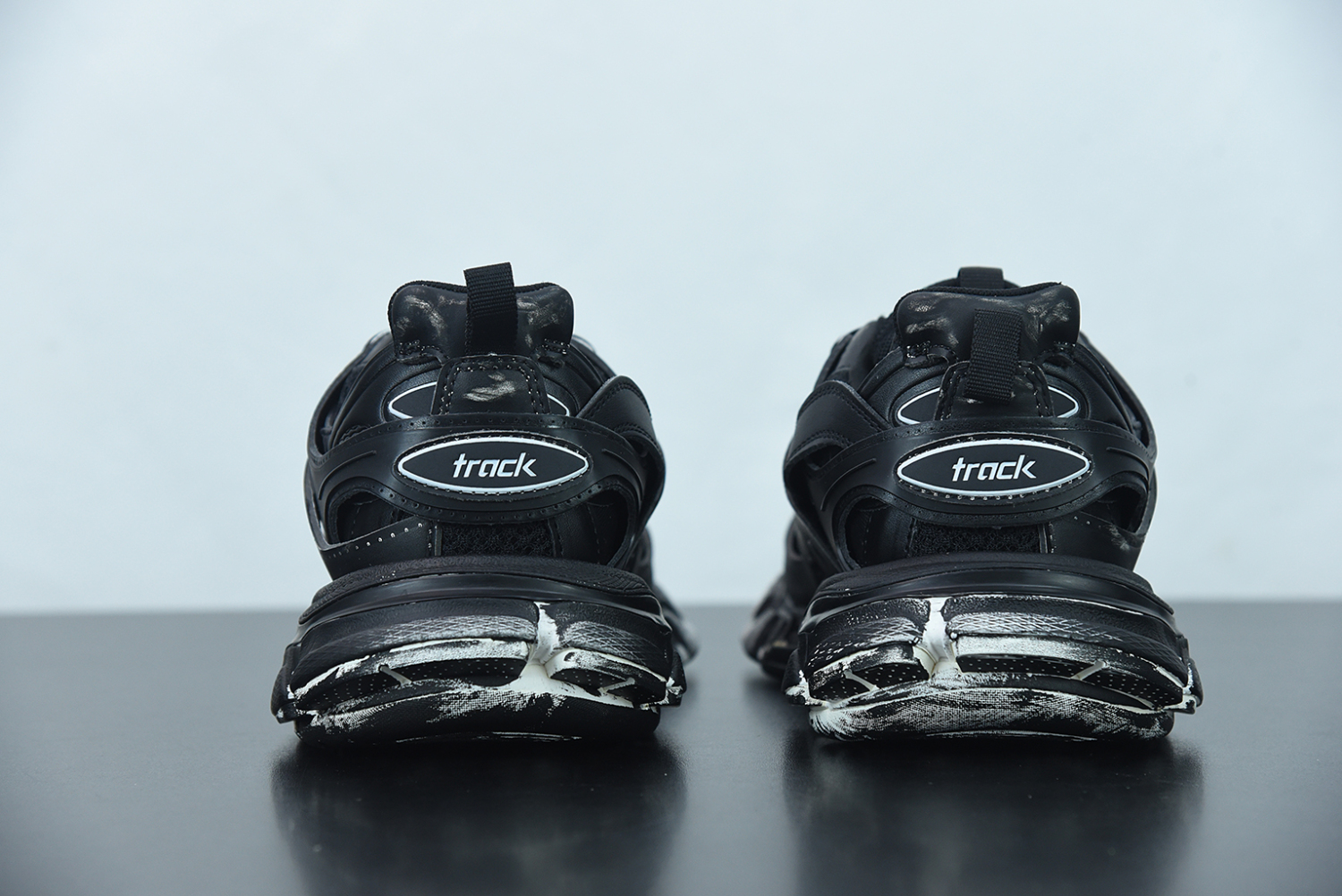 Bal**ci*ga Track Sneaker 542436-W3CN2-10000