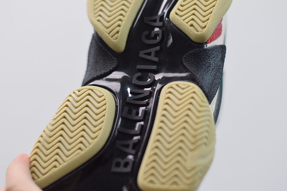 Bal**ci*ga Triple S Sneaker Dadshoe Multi-Color ECBA700336A