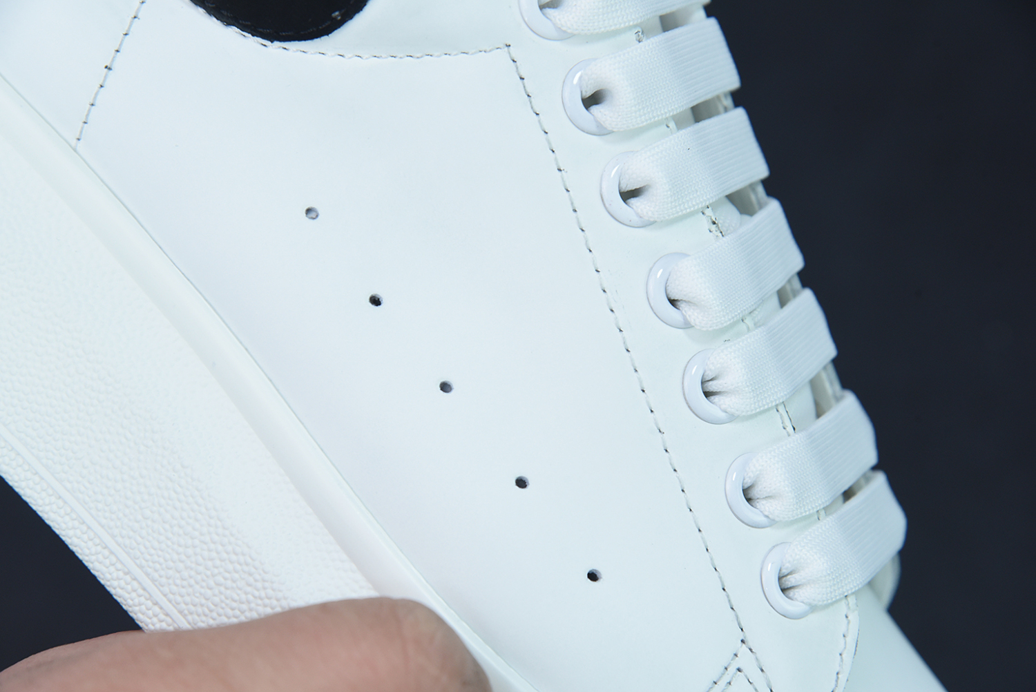 Alexander McQueen sole sneakers black 1201-7