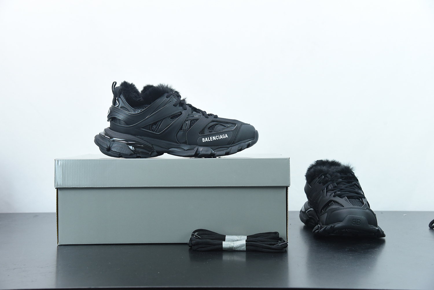 Bal**ci*ga Track Sneaker 