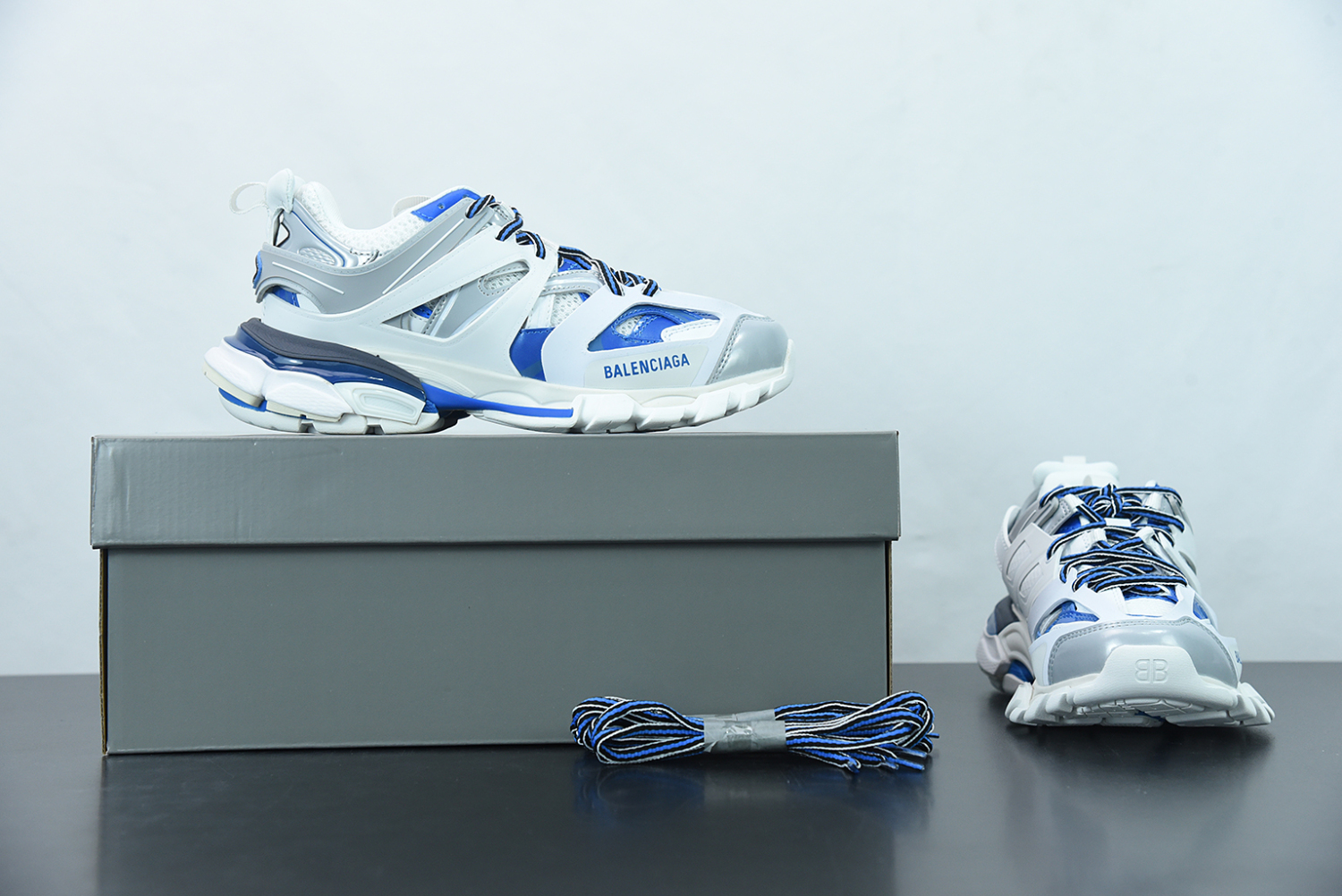 Bal**ci*ga Track White Blue 542023-W2FS9-9051
