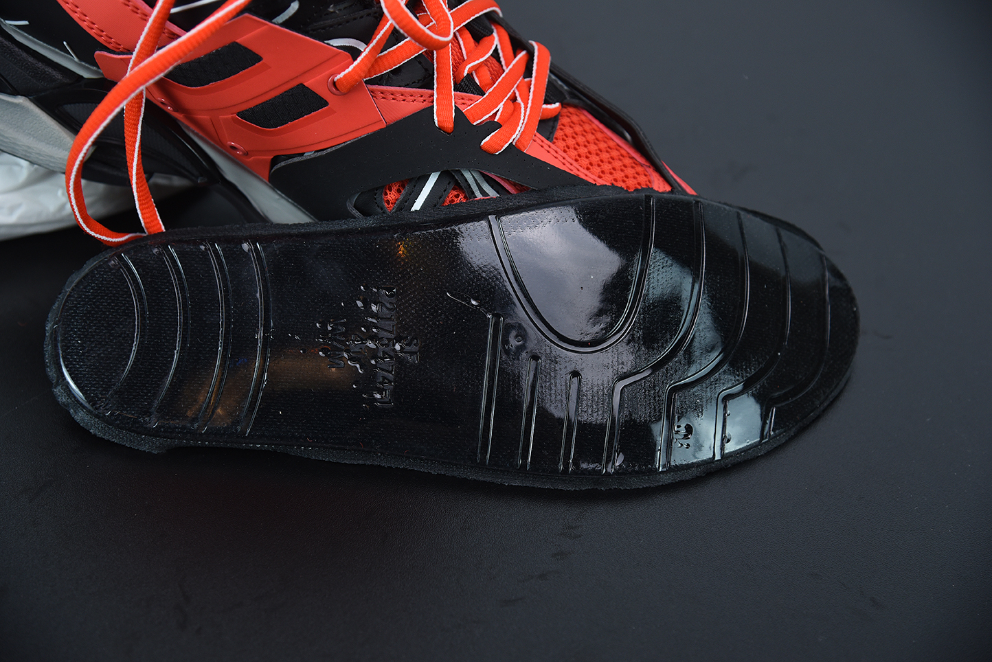 Bal**ci*ga Track Sneaker RedBlackGray 542023-W1GB8-5201