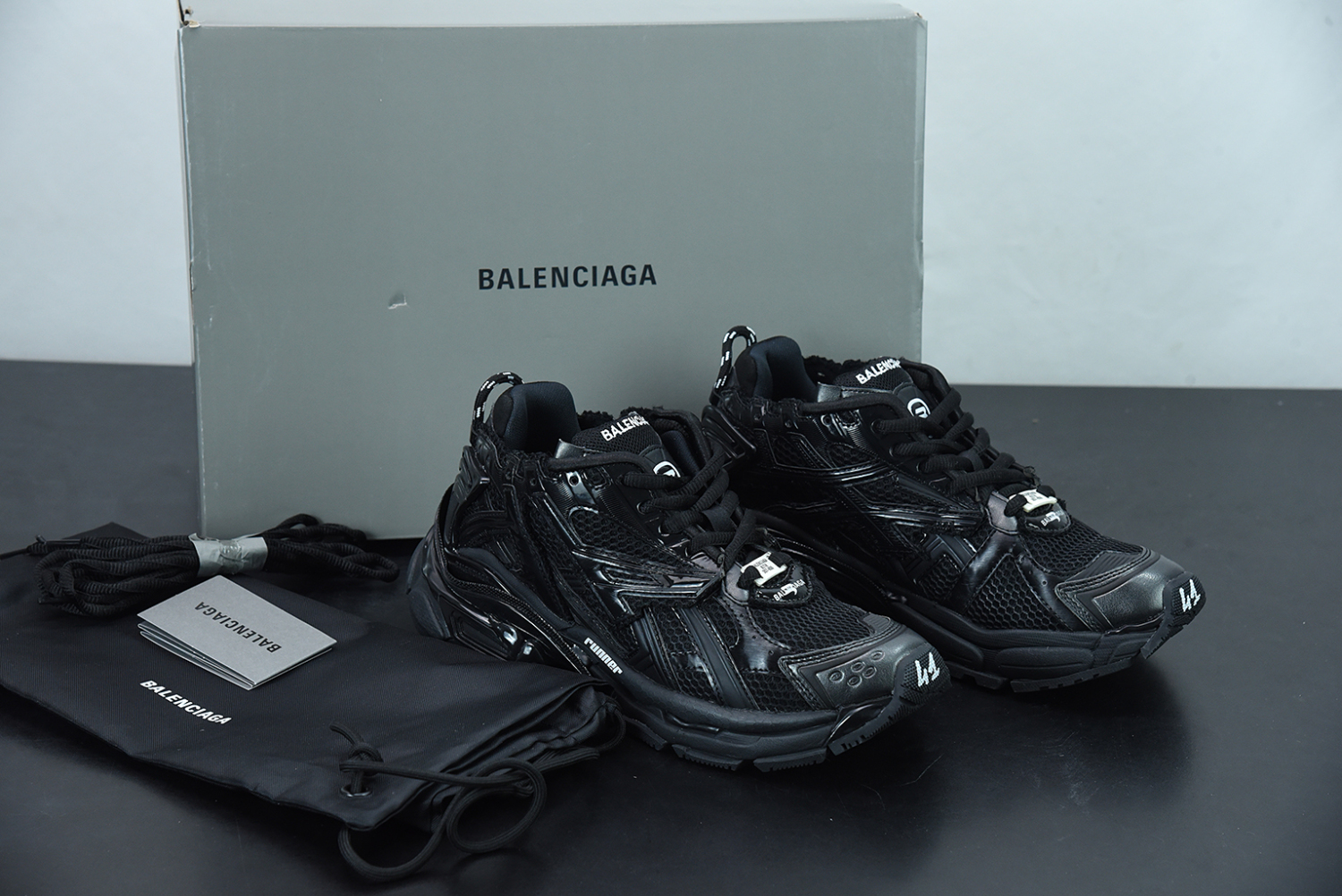 Bal**ciaga Runner White gray red  black  (W)  677402-W3RA9-1000