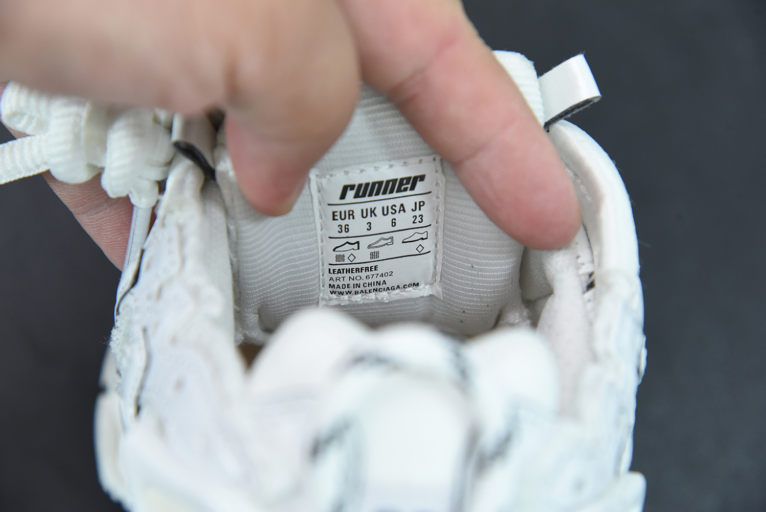 Bal**ciaga Runner White White (W) 677402-W3RA9-9000