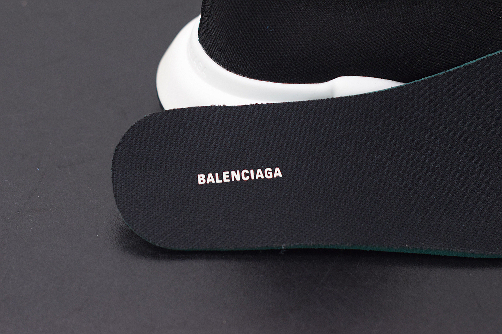 Bal**ci*ga Speed Trainer White Black - 605972-W05GE-1000