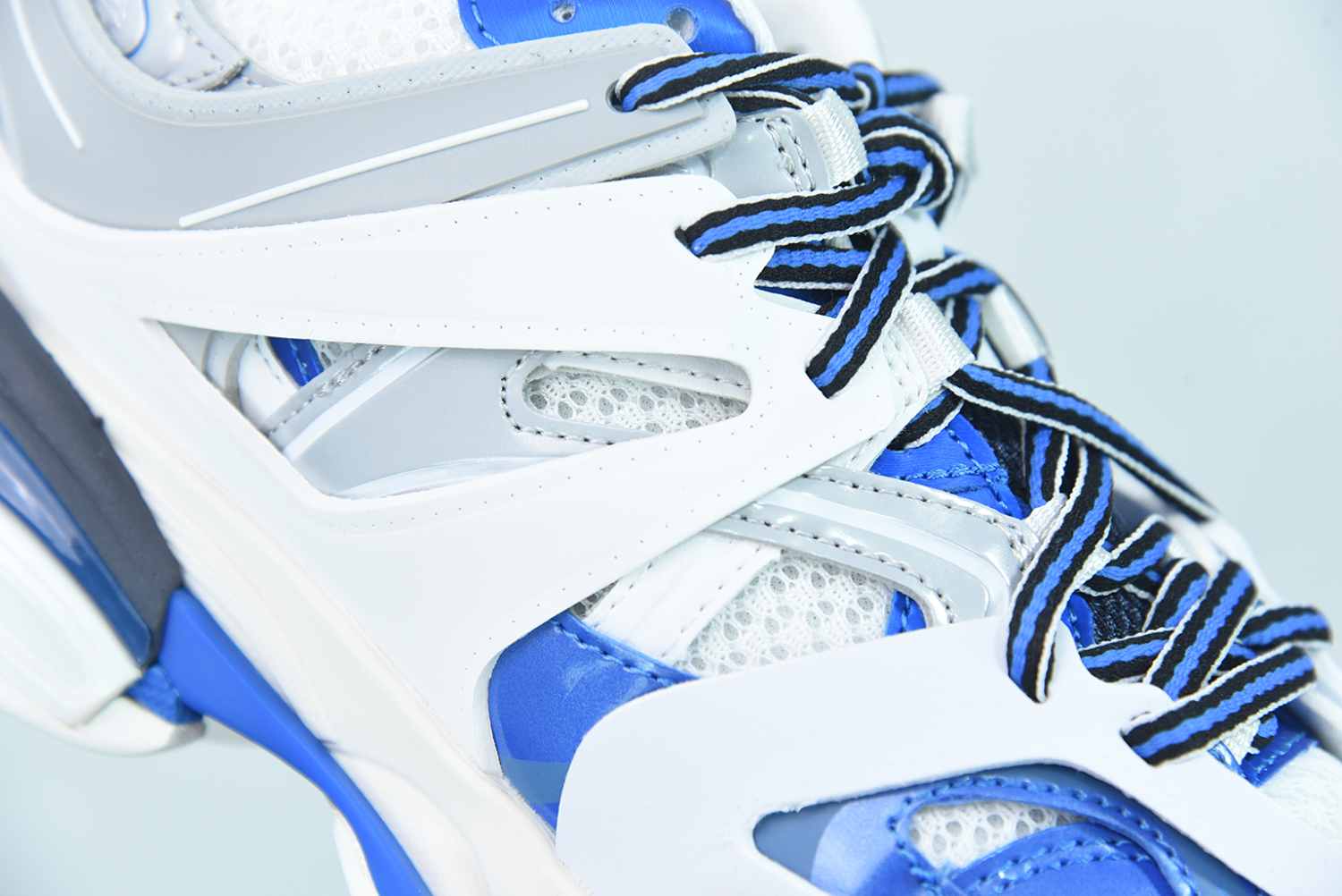 Bal**ci*ga Track White Blue 542023-W2FS9-9051