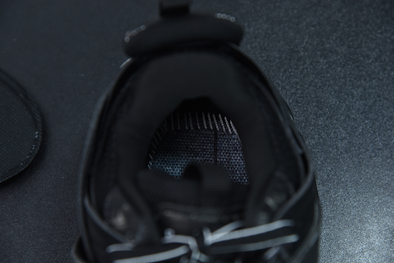 Bal**ci*ga Track Sneaker 542436-W3CN2-10000