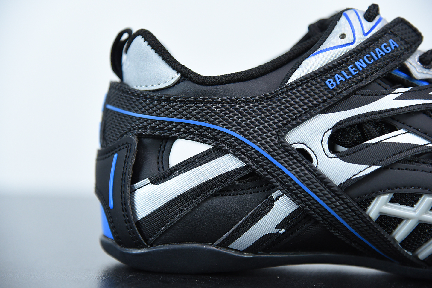 Bal**ci*ga Shoes for Sale | Sneaker Deals 624344-W2FD1-1041
