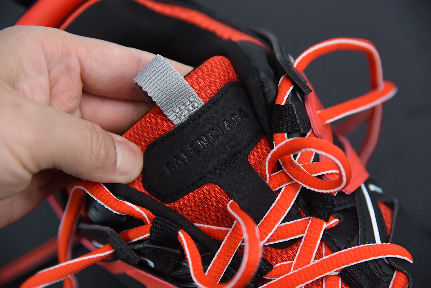 Bal**ci*ga Track Sneaker RedBlackGray 542023-W1GB8-5201