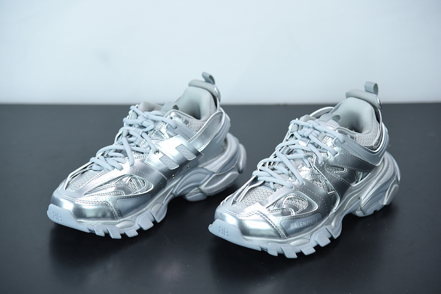 Bal**ci*ga Track Triple Silver 542023-W2FS3-8100