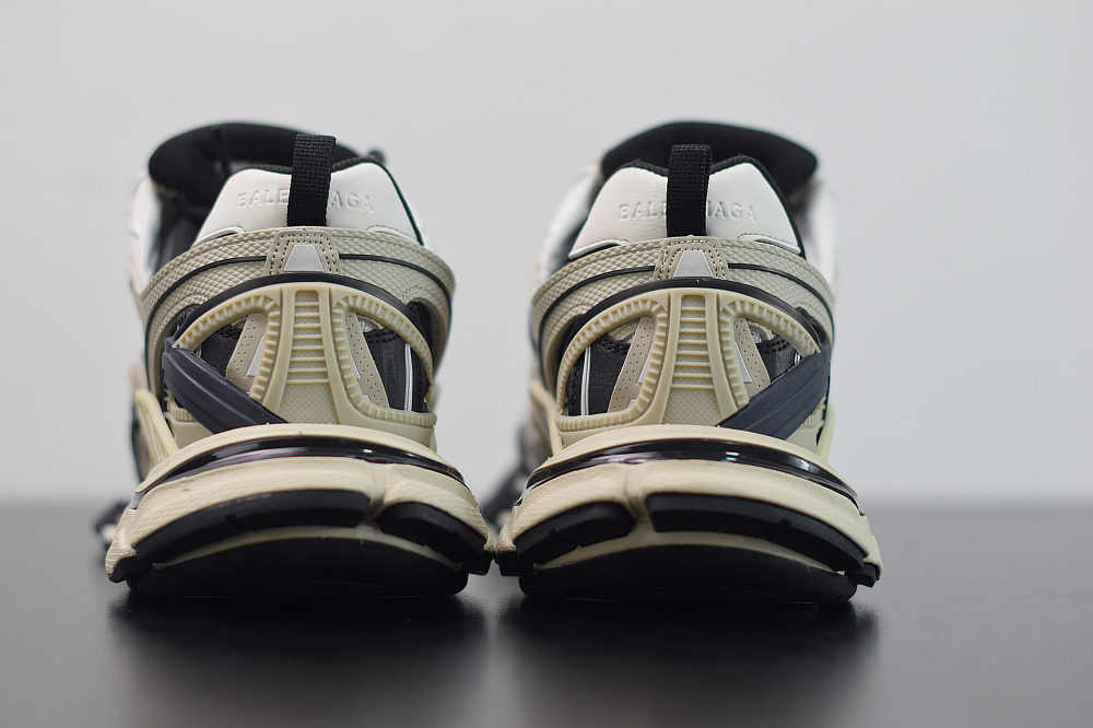 Bal**ci*ga Track.2 sneakers gray, white and black ECBA8148234