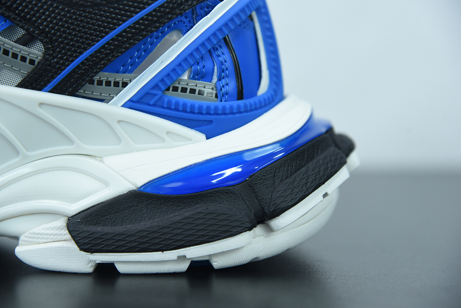 Bal**ci*ga Track.2 Sneaker White/Royal Blue ECBL5202708