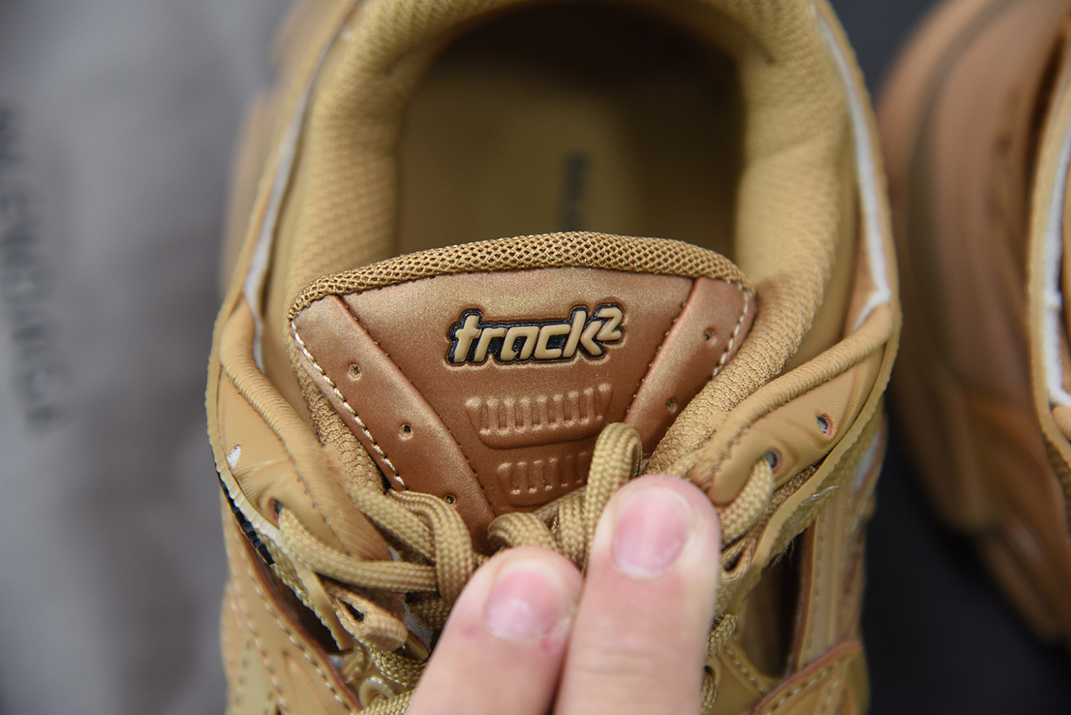 Track.2