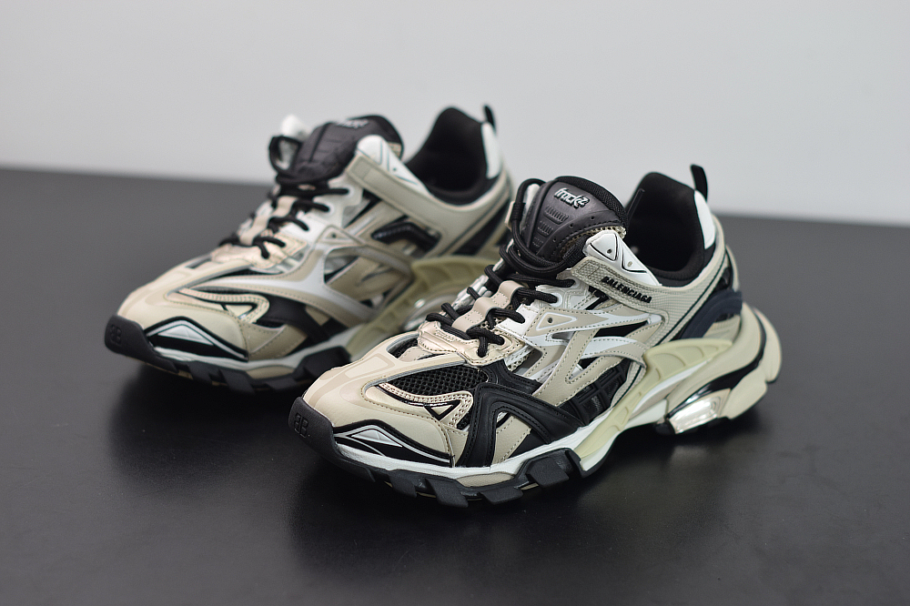 Bal**ci*ga Track.2 sneakers gray, white and black ECBA8148234