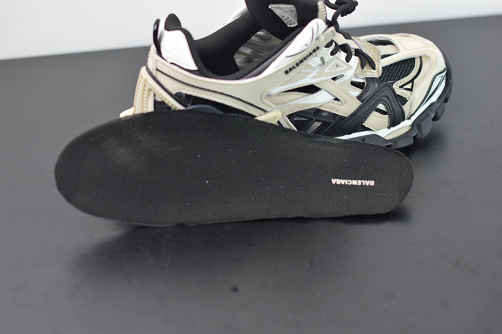 Bal**ci*ga Track.2 sneakers gray, white and black ECBA8148234