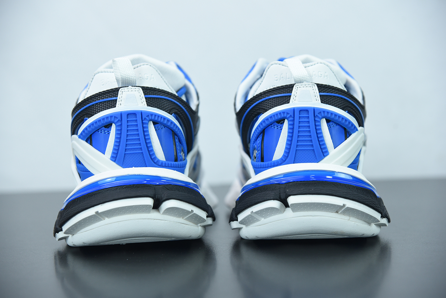 Bal**ci*ga Track.2 Sneaker White/Royal Blue ECBL5202708