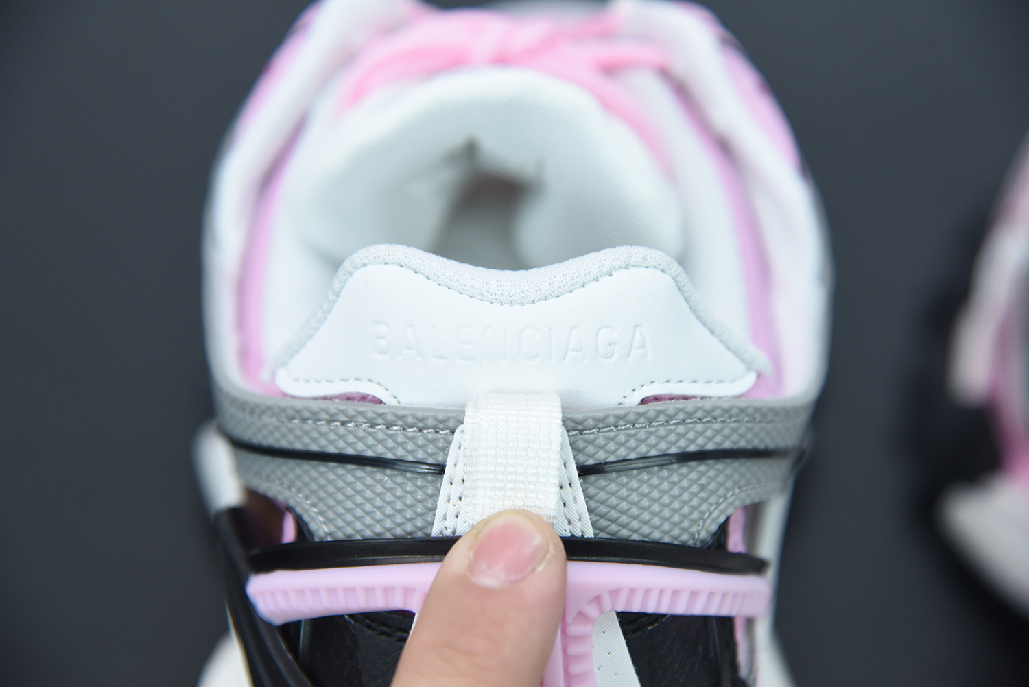Bal**ci*ga Track.2 Sneaker Pink/Grey/White ECBL001965C
