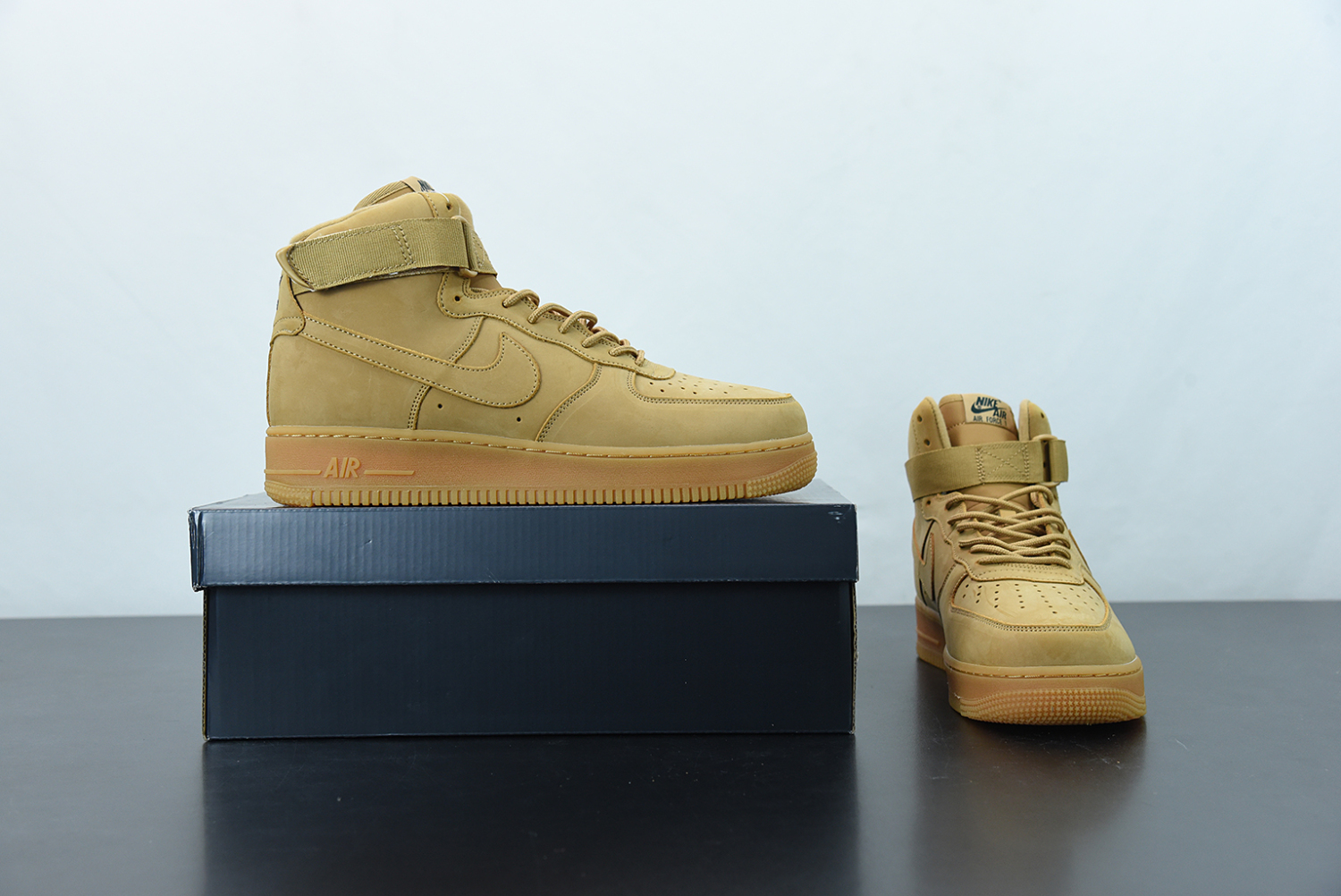 Nike Air Force 1 High Flax (2018) 882096-200
